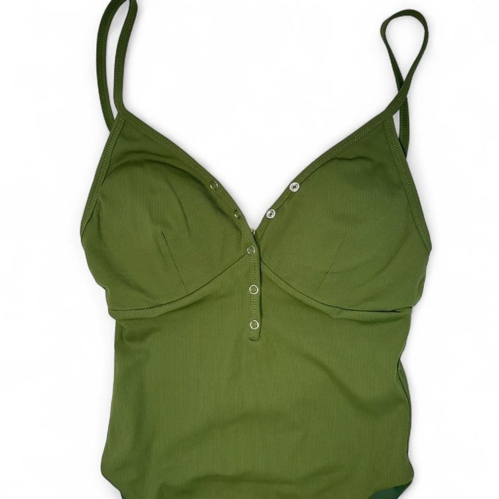 Swimsuit - Picture 3 of 4
